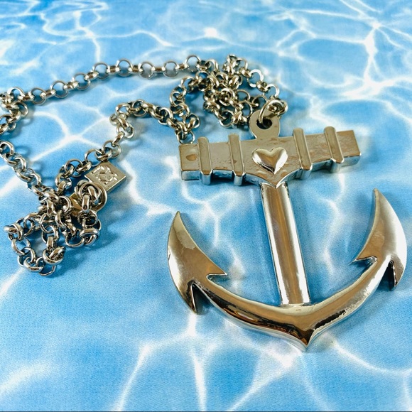 Large silver-tone Anchor pendant necklace sailor pinup - Picture 3 of 5